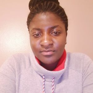 Meet your Posher, Cassandra